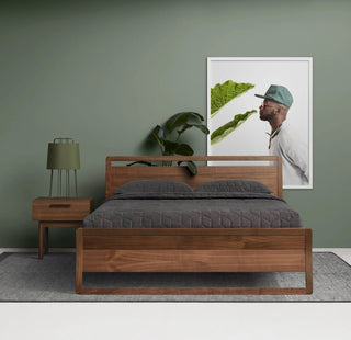 Woodrow Bed en Walnut - ángulo 3