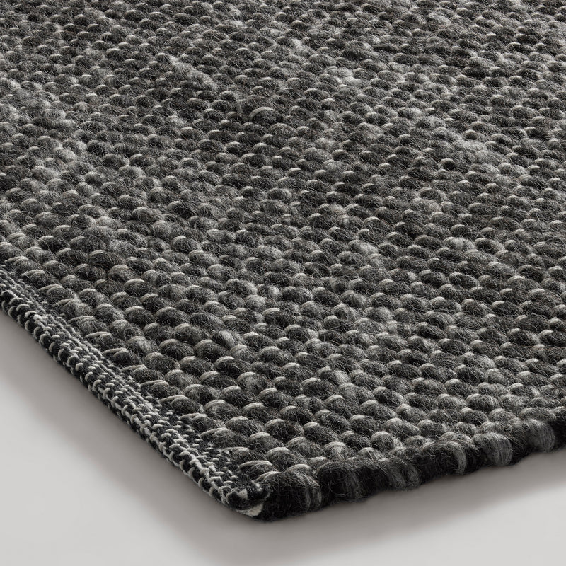 Sinder Rug in Charcoal