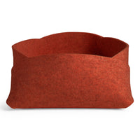 Double Tuck Large Felt Basket en Tomato - ángulo 5