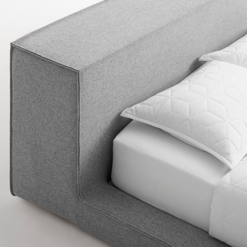 Dodu Bed in Vesper Light Grey