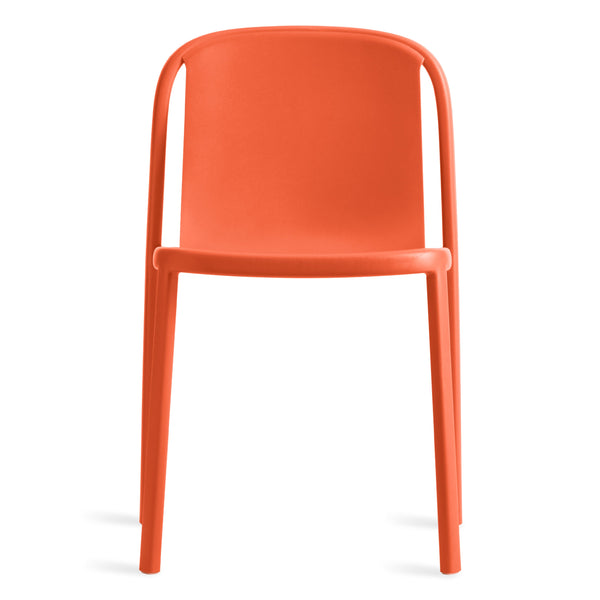Decade Chair en Orange - ángulo 1