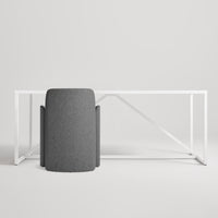Parentheses Chair en Gabro Grey - ángulo 4