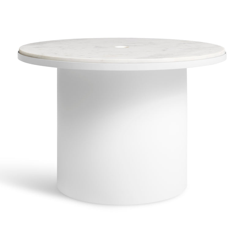 Plateau Medium Table in White - Angle 1