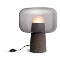 Bully Table Lamp en Smoke - ángulo 3