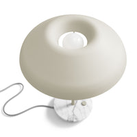 Beau Table Lamp en Putty - ángulo 7