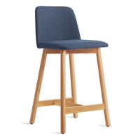 Chip Stool en Toohey Navy - ángulo 2