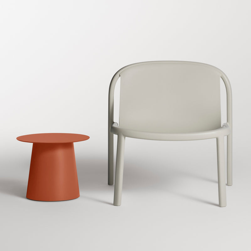 Circula Low Cocktail Table in Tomato - Angle 2