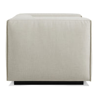 Cleon Lounge Chair en Maharam Mode in Clavicle - ángulo 3