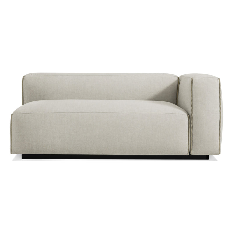 Cleon One Arm Sofa en Maharam Mode in Clavicle
