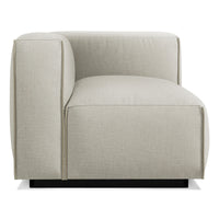Cleon One Arm Sofa en Maharam Mode in Clavicle - ángulo 4