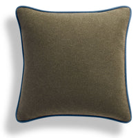 Duck Duck 20&quot; Square Pillow en Color Mix 5 - ángulo 1