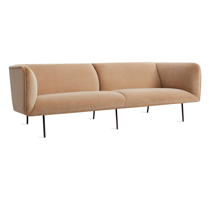 Dandy 96" Sofa en Camel Velvet