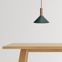 Emblem Medium Pendant Light en Navy Green / Walnut - ángulo 8