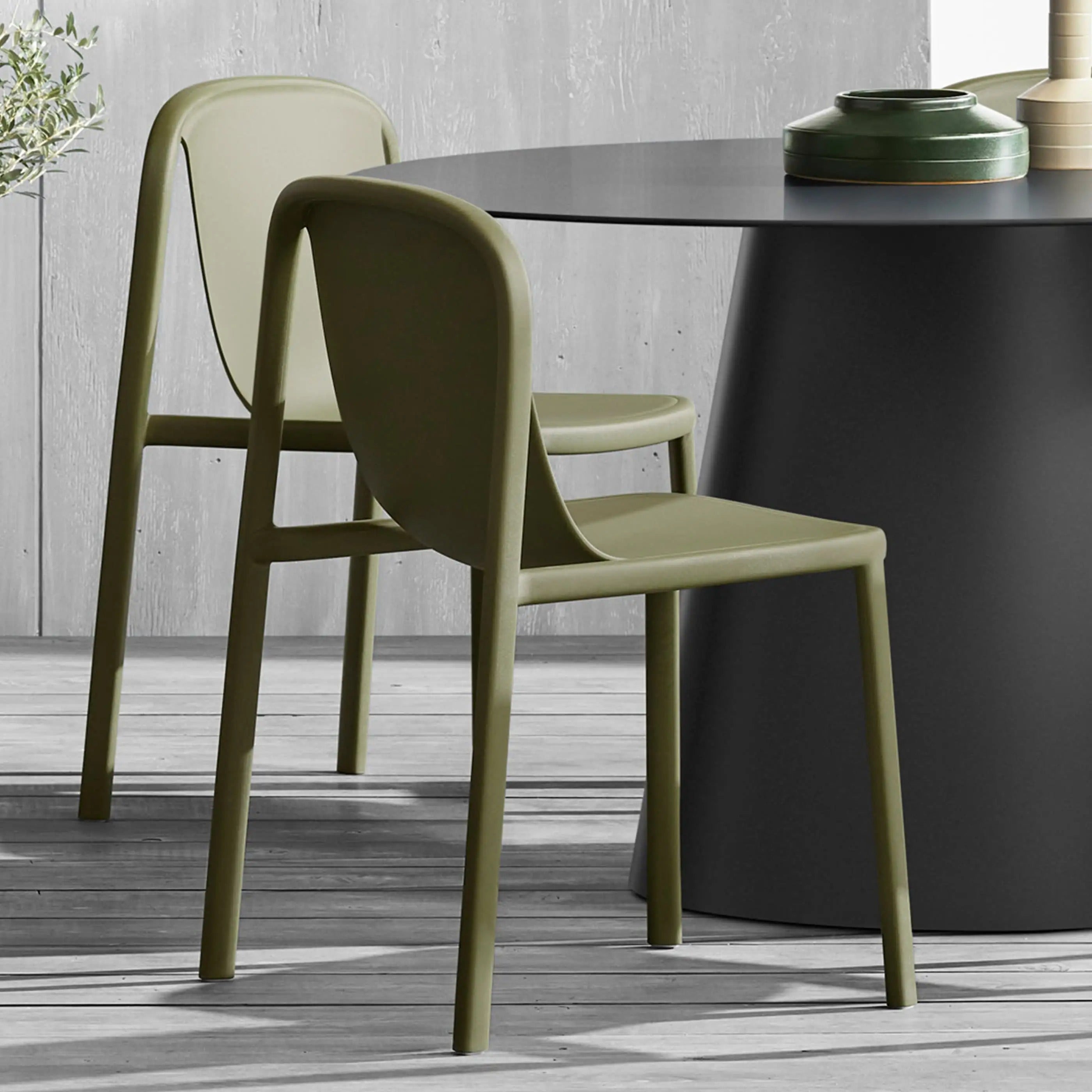 Decade Chair | Blu Dot