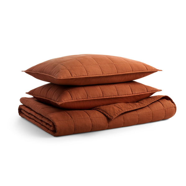 Ester Linen Quilt Set in Tomato - Angle 1