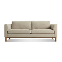Guide Sofa en Sanford Oatmeal - ángulo 1