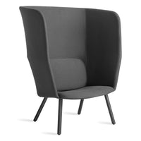 Hedge High Back Lounge Chair en Digit Charcoal - ángulo 3