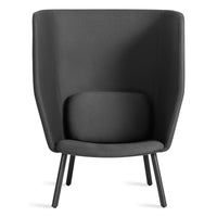 Hedge High Back Lounge Chair en Digit Charcoal - ángulo 1