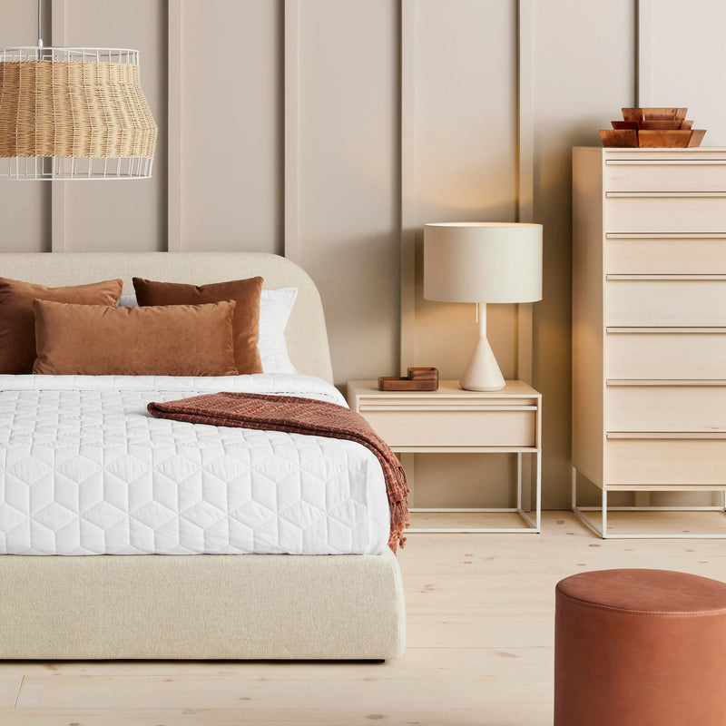 Lid Storage Bed in Tait Beach