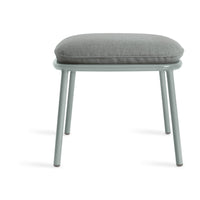 Mate Outdoor Ottoman en Toohey Breezy Blue - ángulo 3