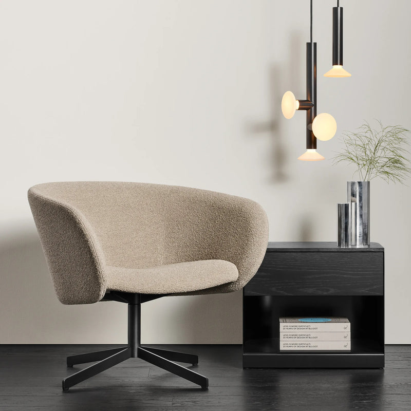 Close Encounter Swivel Lounge Chair in Canyon Leather