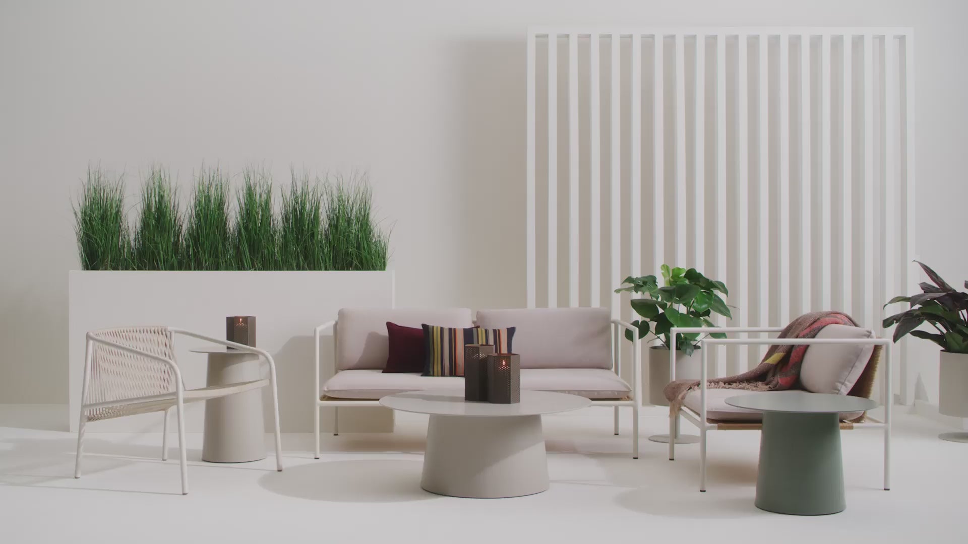 Lookout Outdoor Lounge Chair