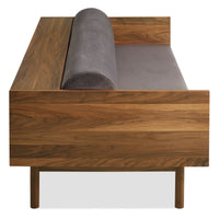 Souvenir Sofa en Storm Velvet / Walnut - ángulo 10