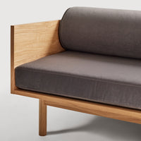 Souvenir Sofa en Storm Velvet / White Oak - ángulo 12
