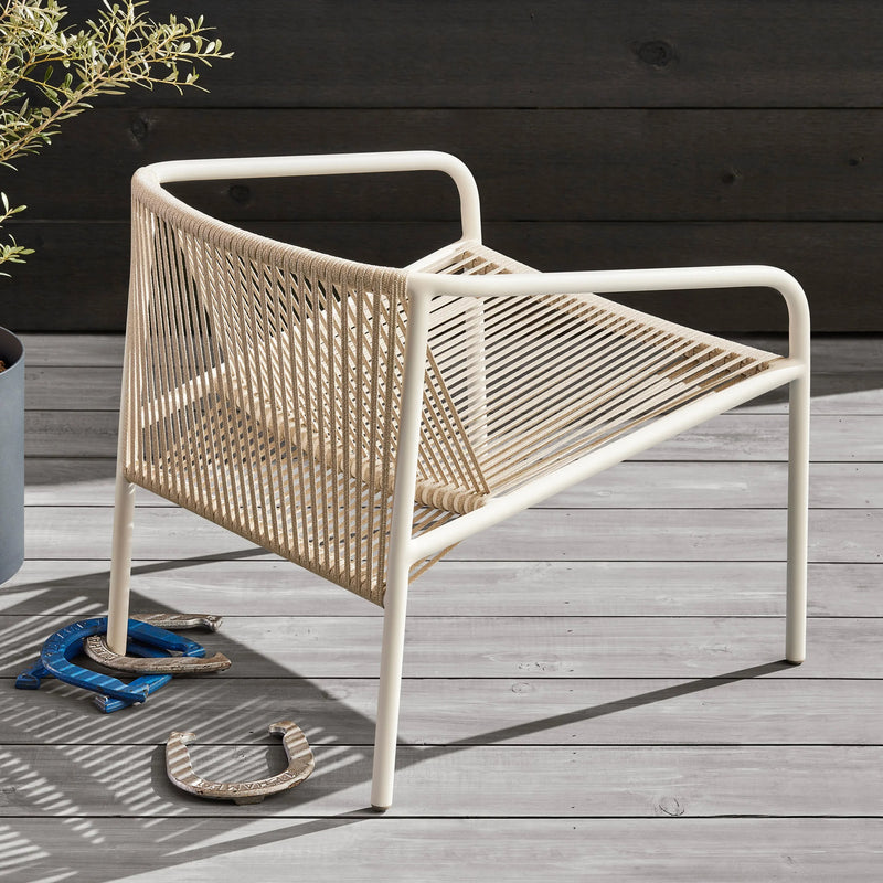 Lookout Outdoor Lounge Chair in White