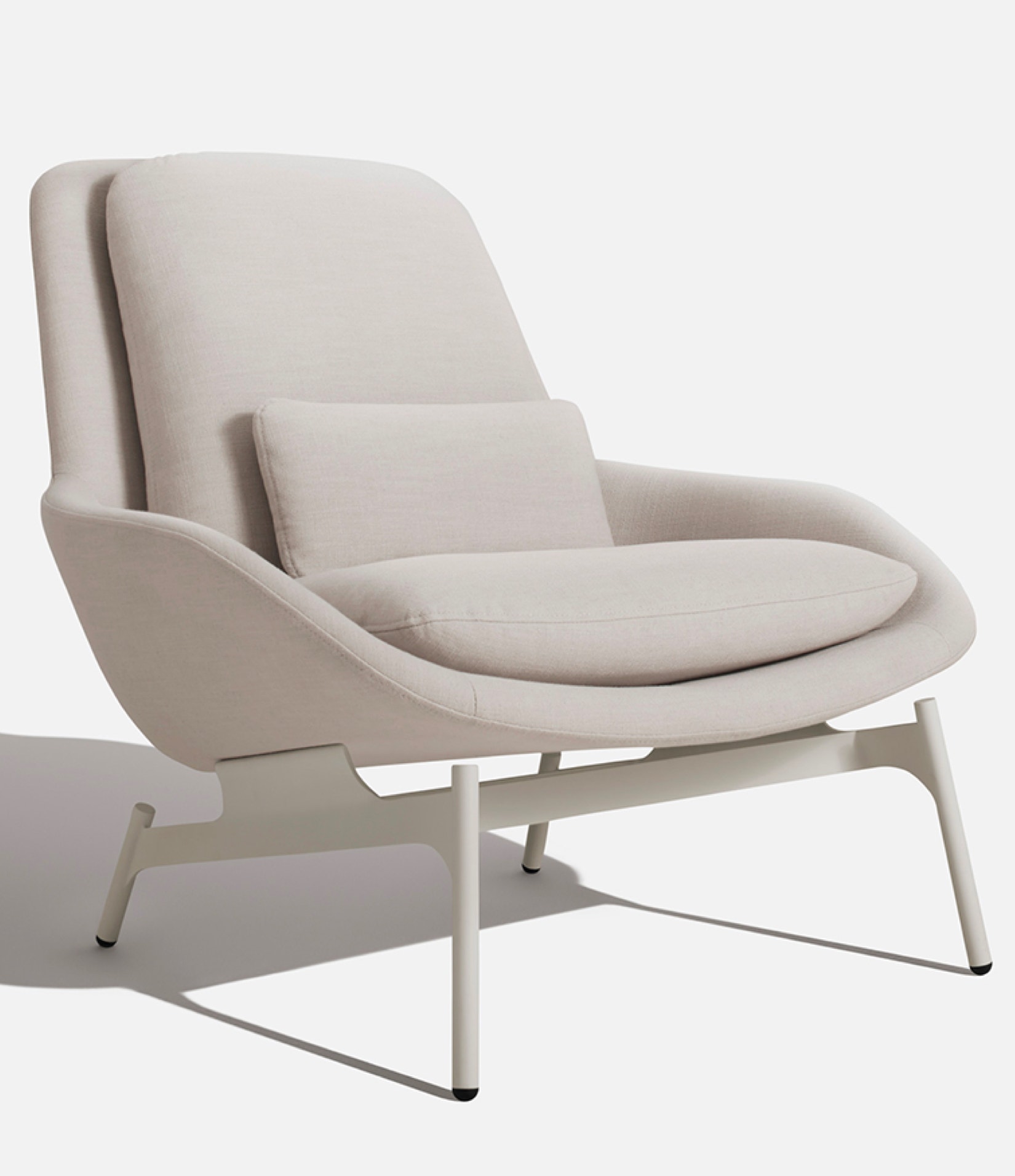 Field Lounge Chair