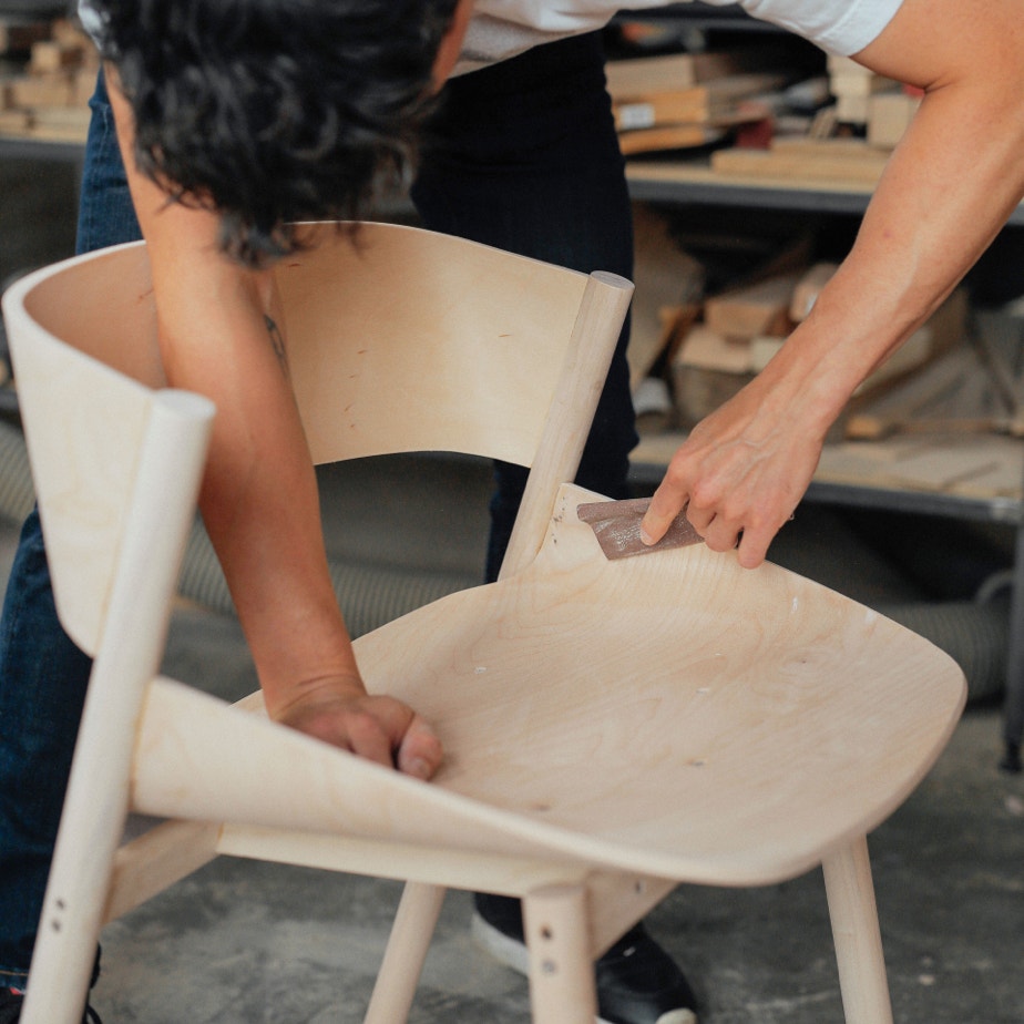Blu dot sales host dining chair