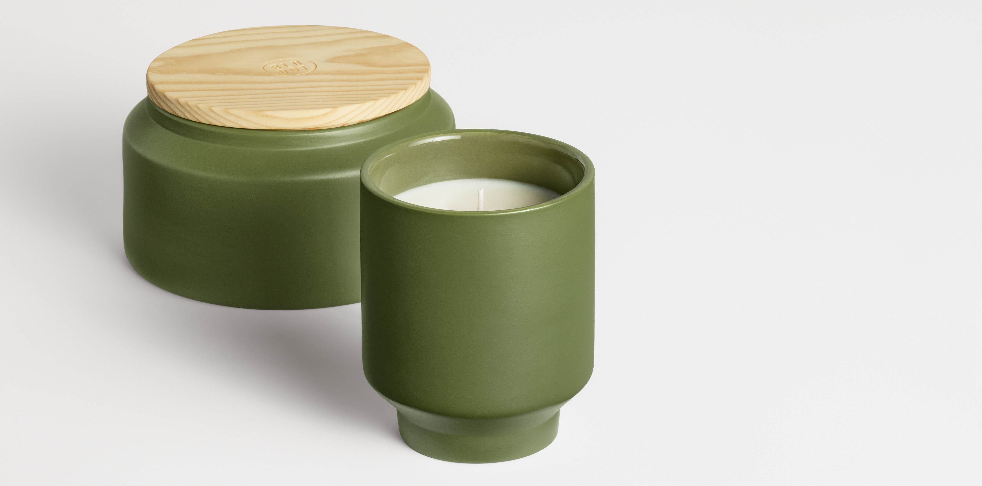 Lost in the Mild Outdoor Candle