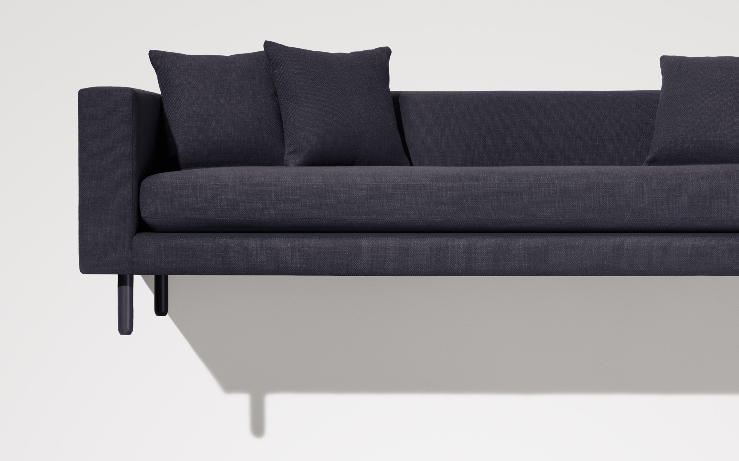 Blu cheap dot mono