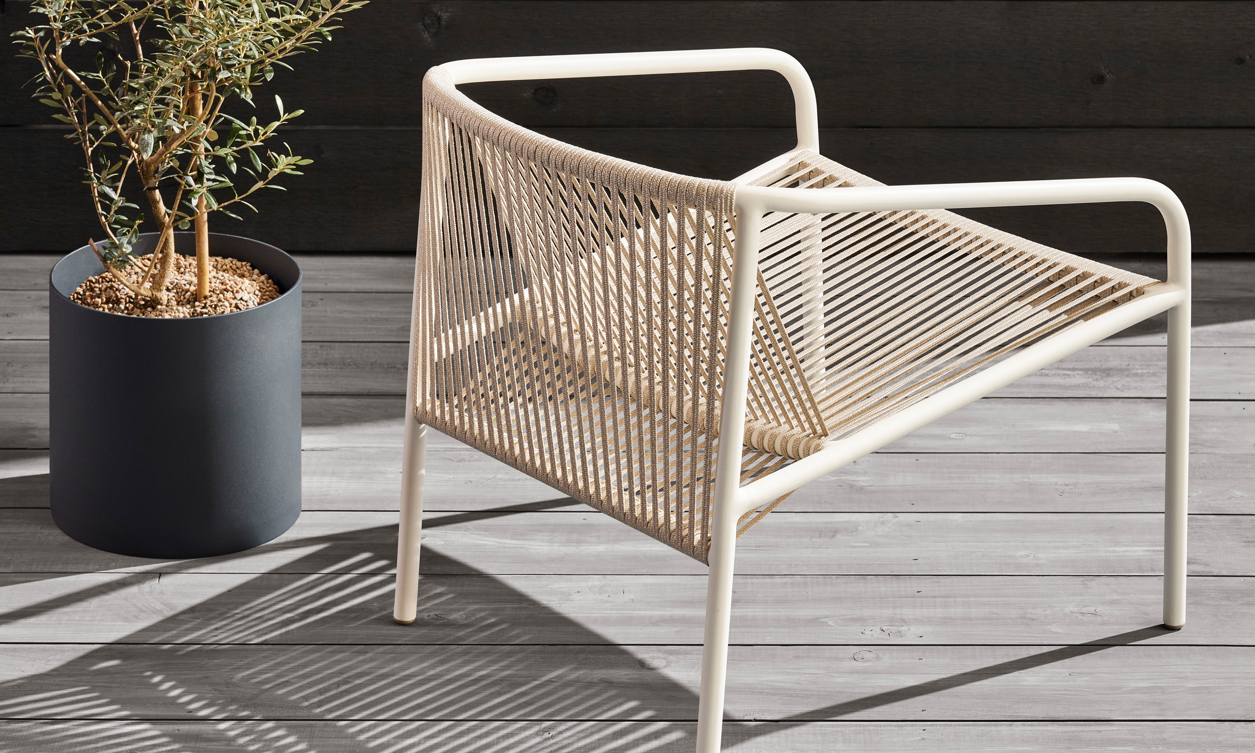 Lookout Outdoor Lounge Chair