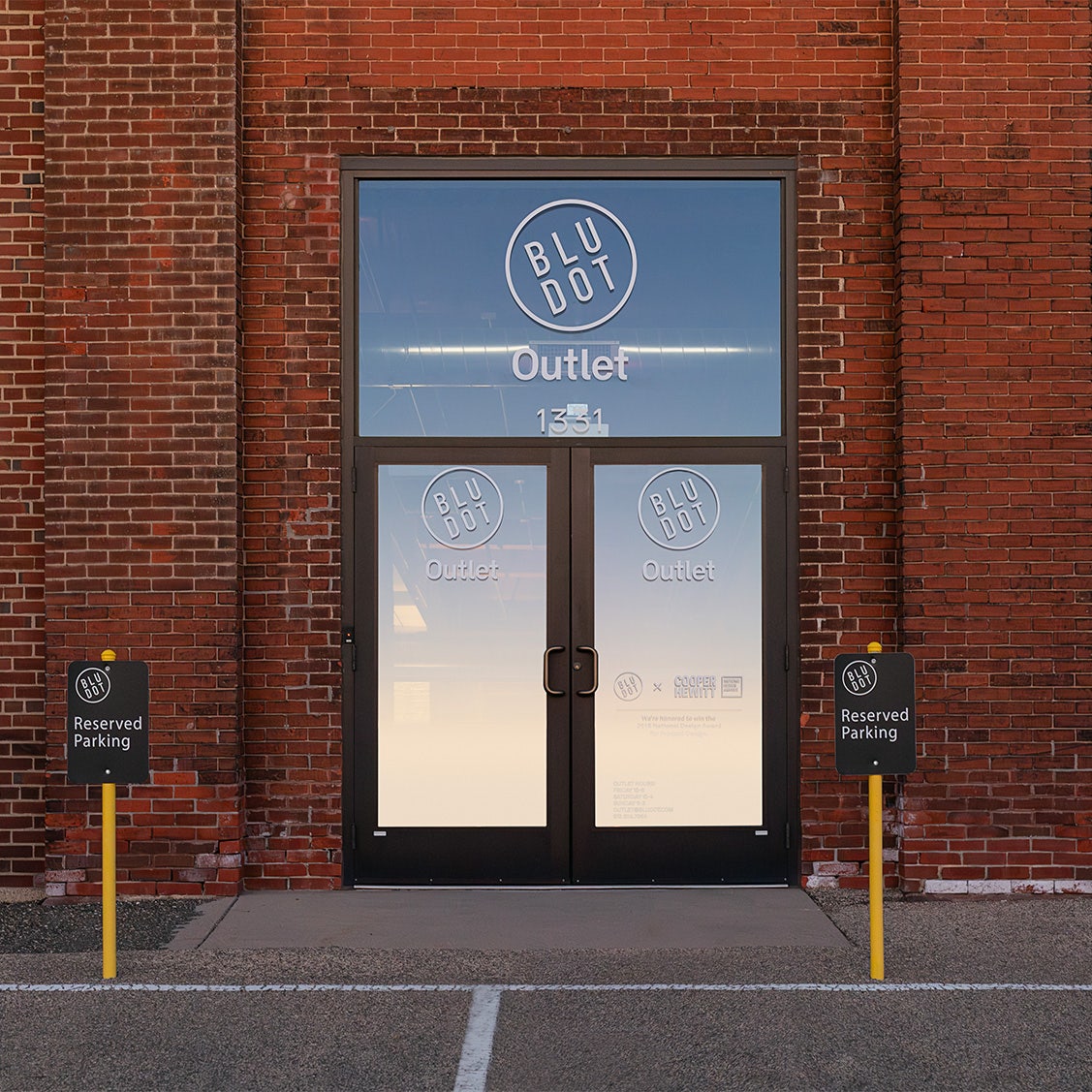 Minneapolis Outlet Exterior